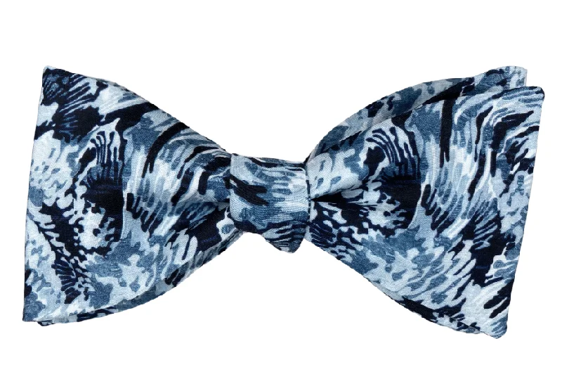 Crashing Waves Bow Tie