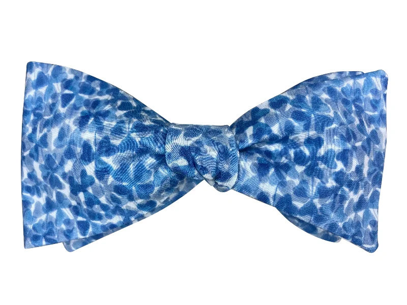 Lucky John Blue Clover Bow Tie