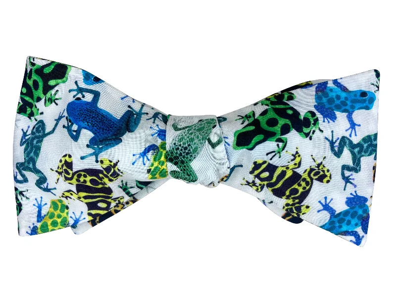 Tropical Frogs Bow Tie