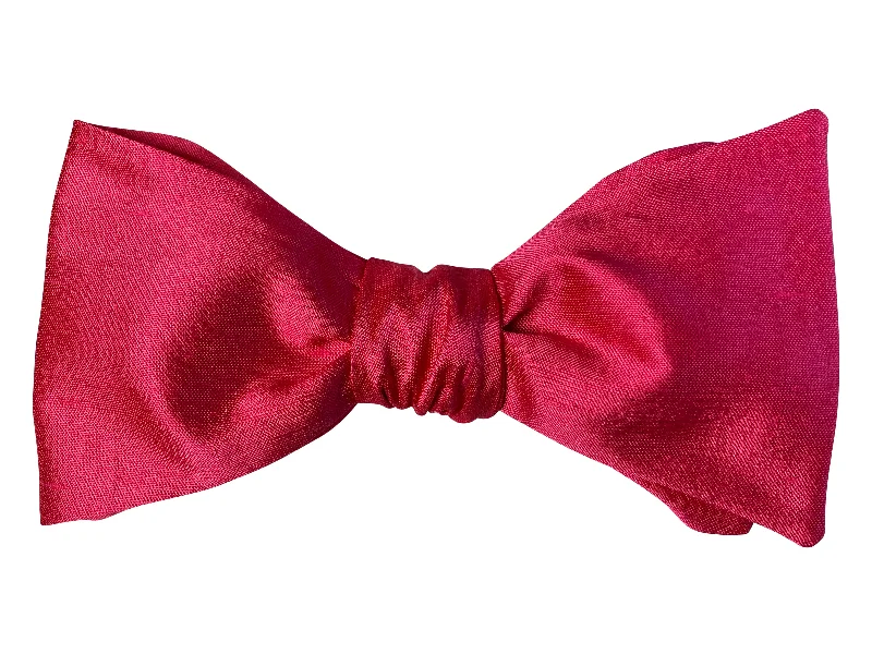 Viva Magenta Inspired Bow Tie